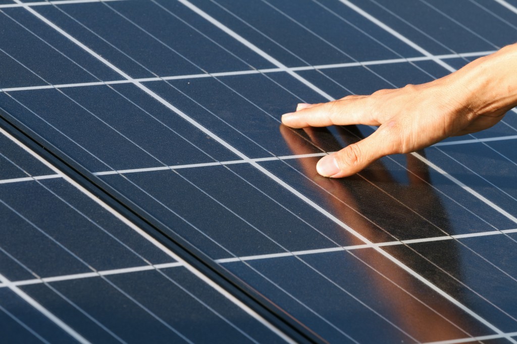 الطاقة الشمسية - مرحلة الإنتاج خدمات التحكم البصري
