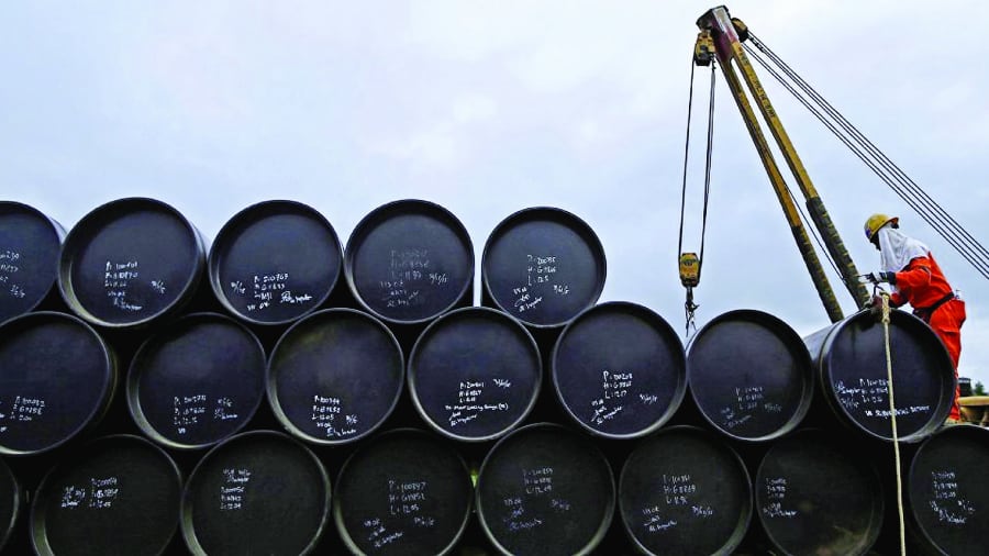 النفط الخام والمنتجات البترولية