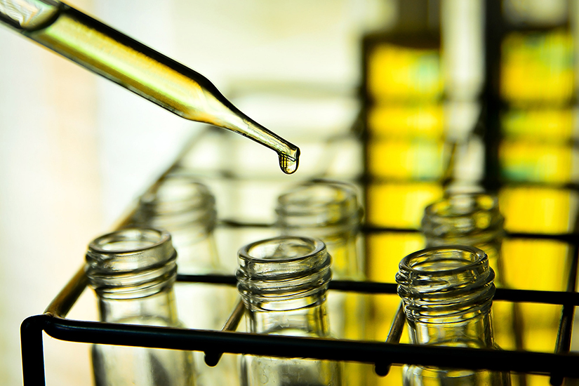 النفط والغاز والكيماويات - خدمات المختبرات - مراقبة حالة الزيت