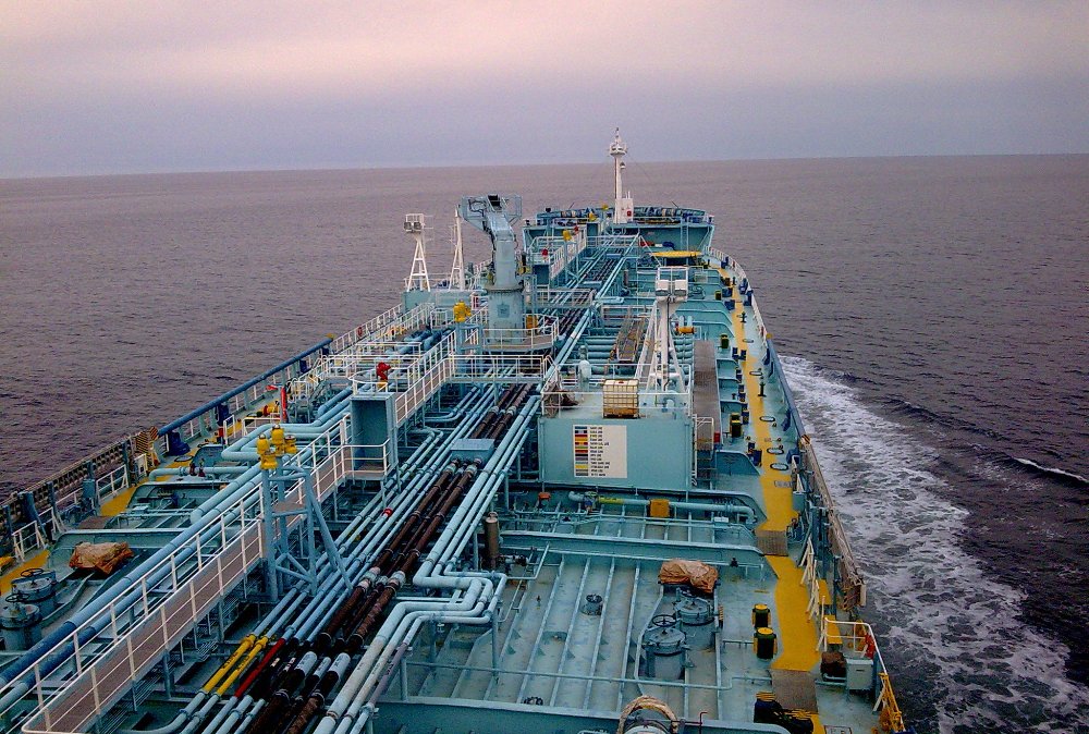 النفط والغاز والكيماويات - خدمات الأمن البحري والسفن
