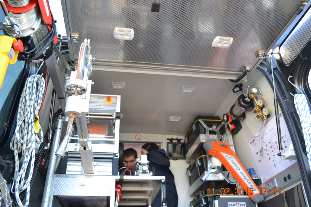 Sahada End&uuml;striyel Hizmetler - Mobil Laboratuvar Hizmetleri