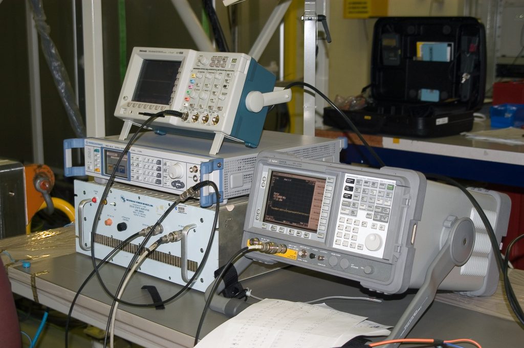 &Uuml;r&uuml;n Belgelendirmesi - Makina Belgelendirmesi EMC Testleri