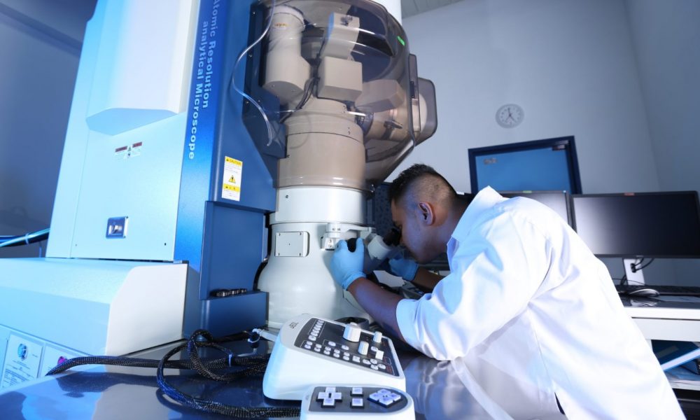 Y&uuml;ksek Tanımlı Mineraloji - Tarayıcı Elektron Mikroprobu